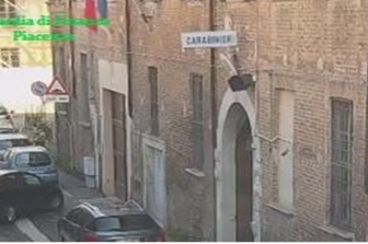 La caserma dei carabinieri di Piacenza posta sotto sequestro