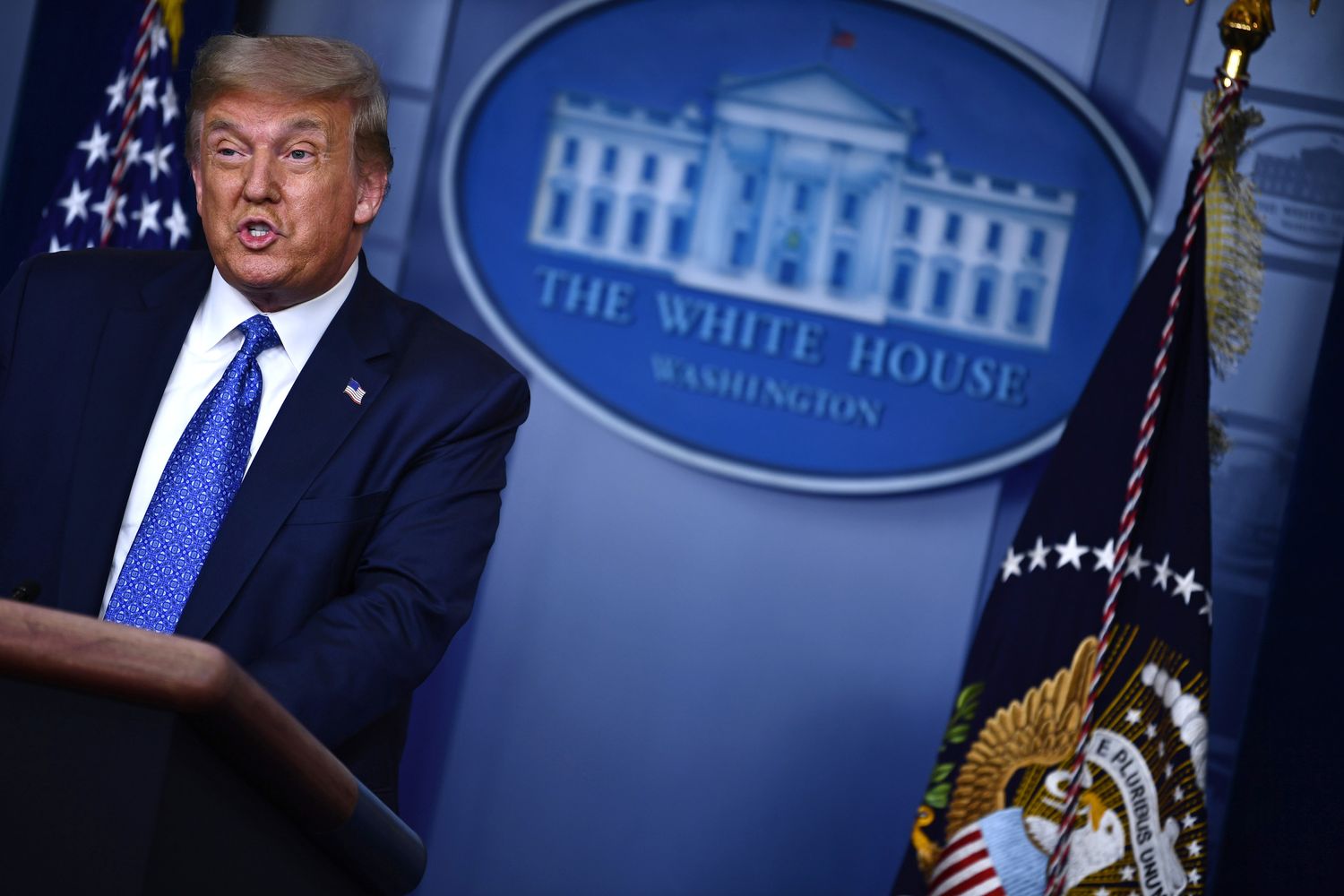 Il presidente americano Donald Trump durante un briefing alla Casa Bianca