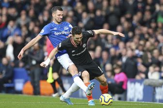 Kovacic e Schneiderlin durante l'incontro Chelsea-Everton