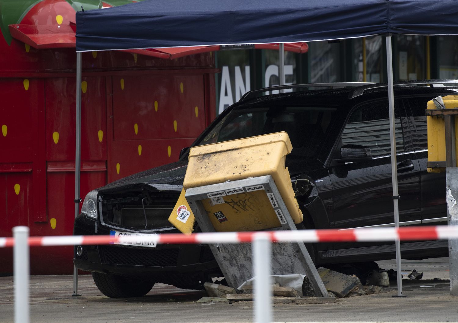 Auto sulla folla a Berlino