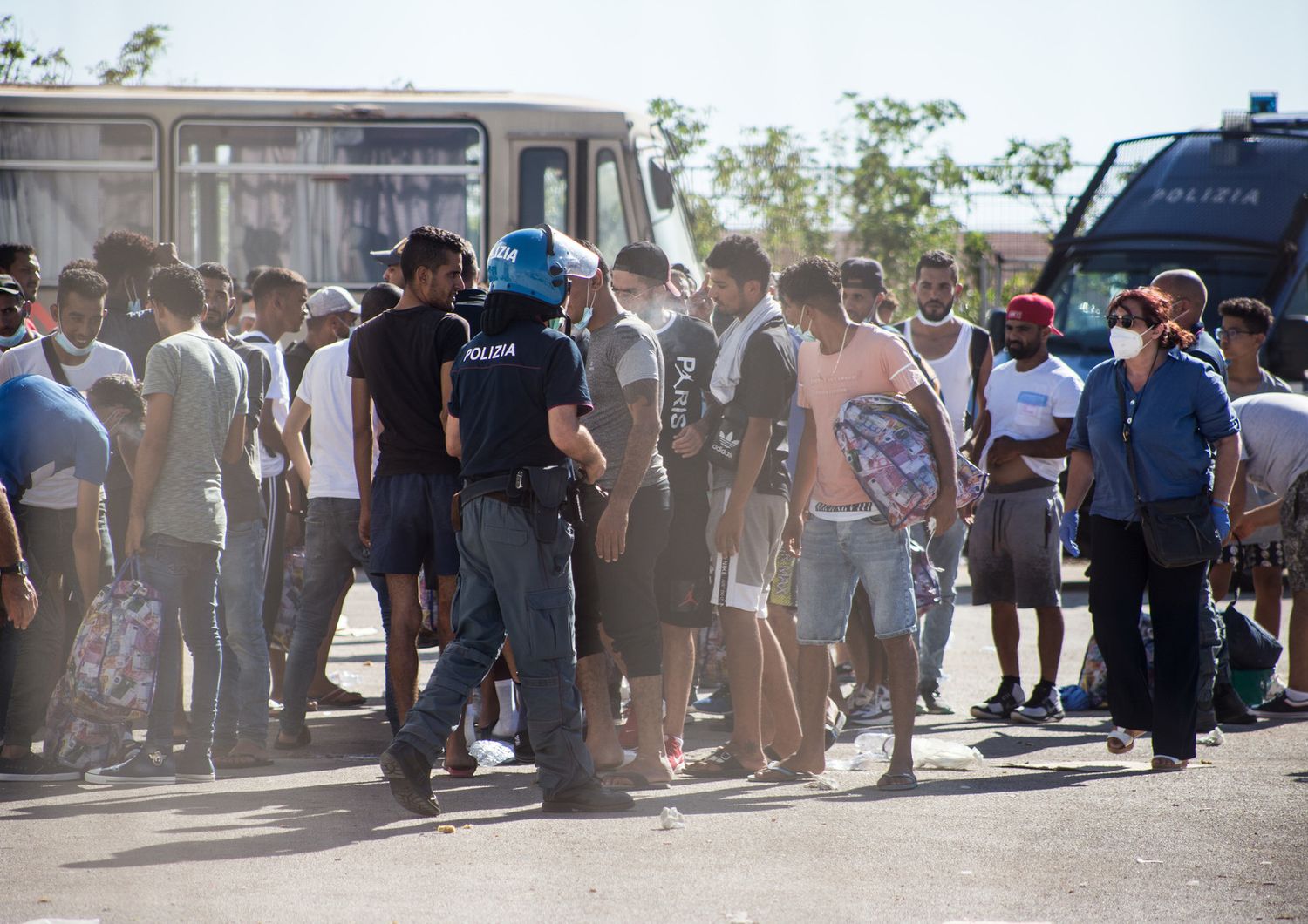 Porto Empedocle, sbarco-arrivo migranti