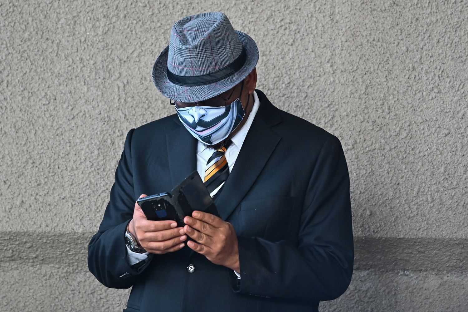 Coronavirus, mascherina