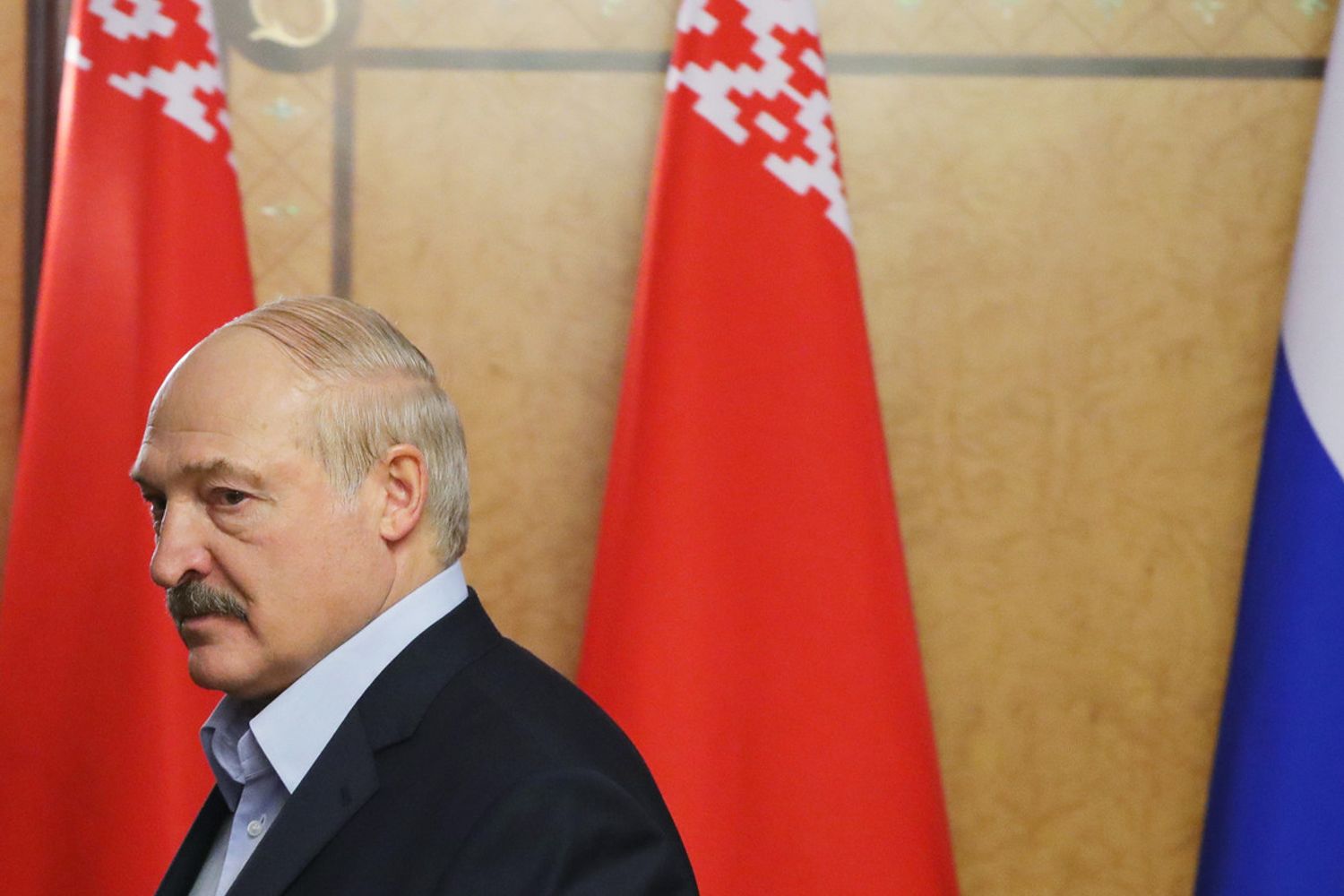 Il presidente bielorusso Aleskandr Lukashenko aspetta un incontro col leader russo Vladimir Putin a Sochi, il 7 febbraio 2020.