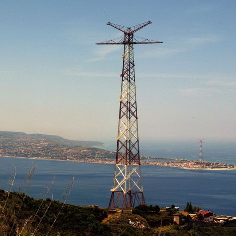 Il punto dello Stretto di Messina su cui dovrebbe sorgere il Ponte