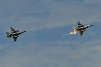 Caccia F-16 di Taiwan fotografati durante un'esercitazione del 2019