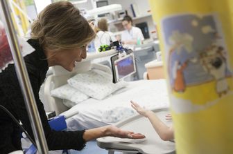 Melania Trump in visita al Bambino Ges&ugrave; nel 2017