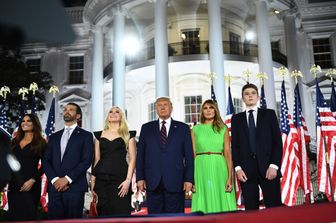&nbsp;Trump e famiglia alla Casa Bianca dopo l'intervento del presidente alla convention Gop
