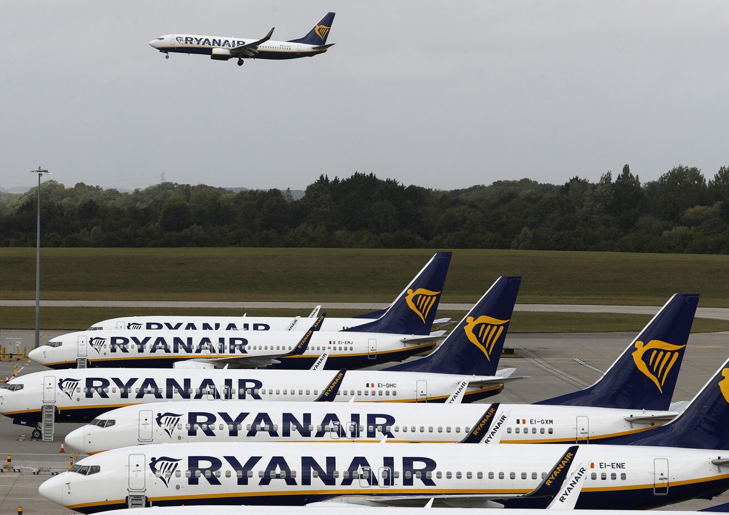 Aerei Ryanair nell'aeroporto di Stansted a Londra