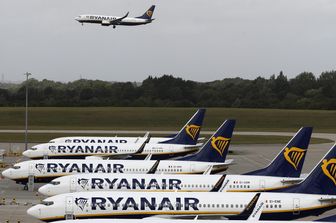Aerei Ryanair nell'aeroporto di Stansted a Londra