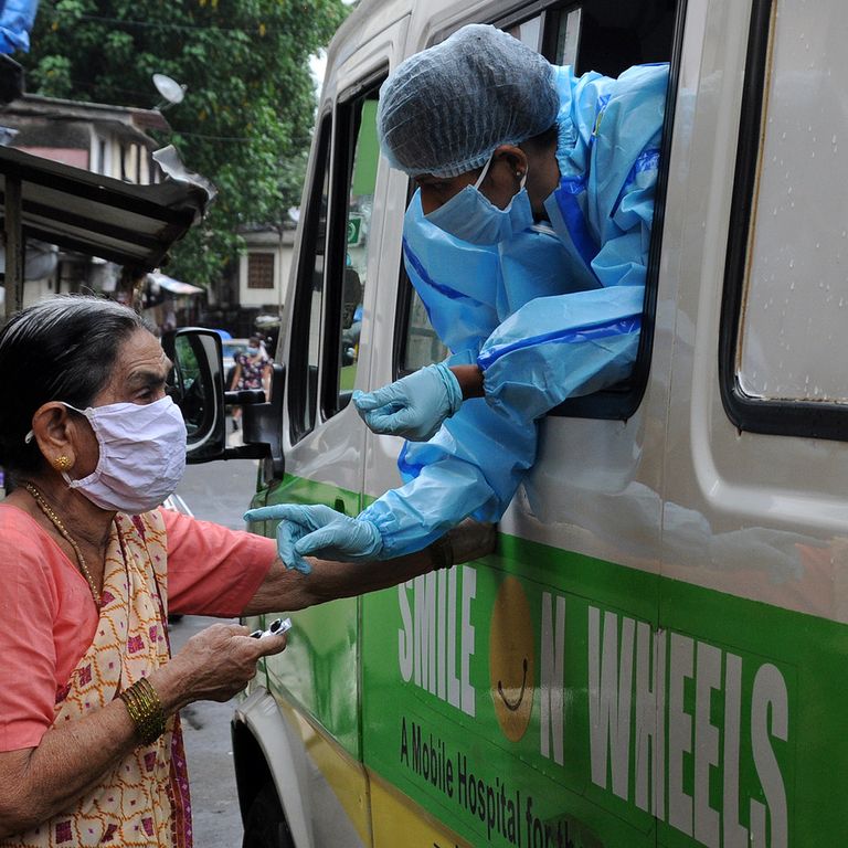 Screening per il Coronavirus a Mumbai&nbsp;