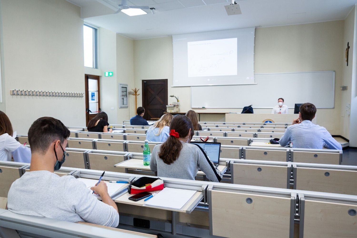 I primi studenti all'universit&agrave; Cattolica di Milano&nbsp;