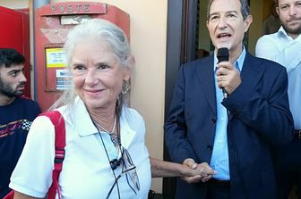 Costanza Afan de Rivera con Nello Musumeci