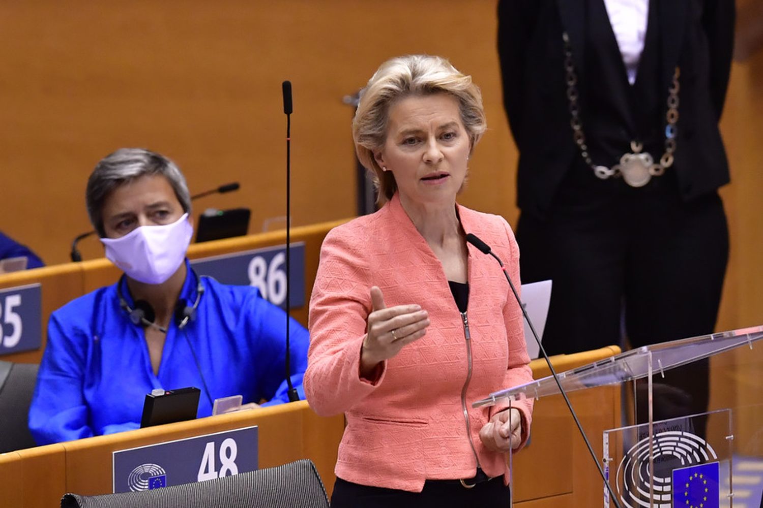 La presidente della Commissione europea Ursula Von der Leyen durante il suo discorso sullo Stato dell'Unione