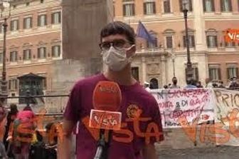 Studenti protestano Montecitorio