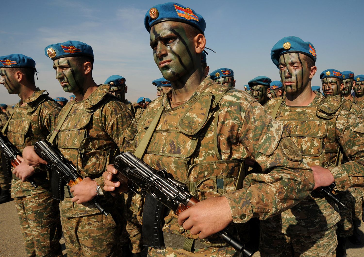 Soldati dell'esercito armeno