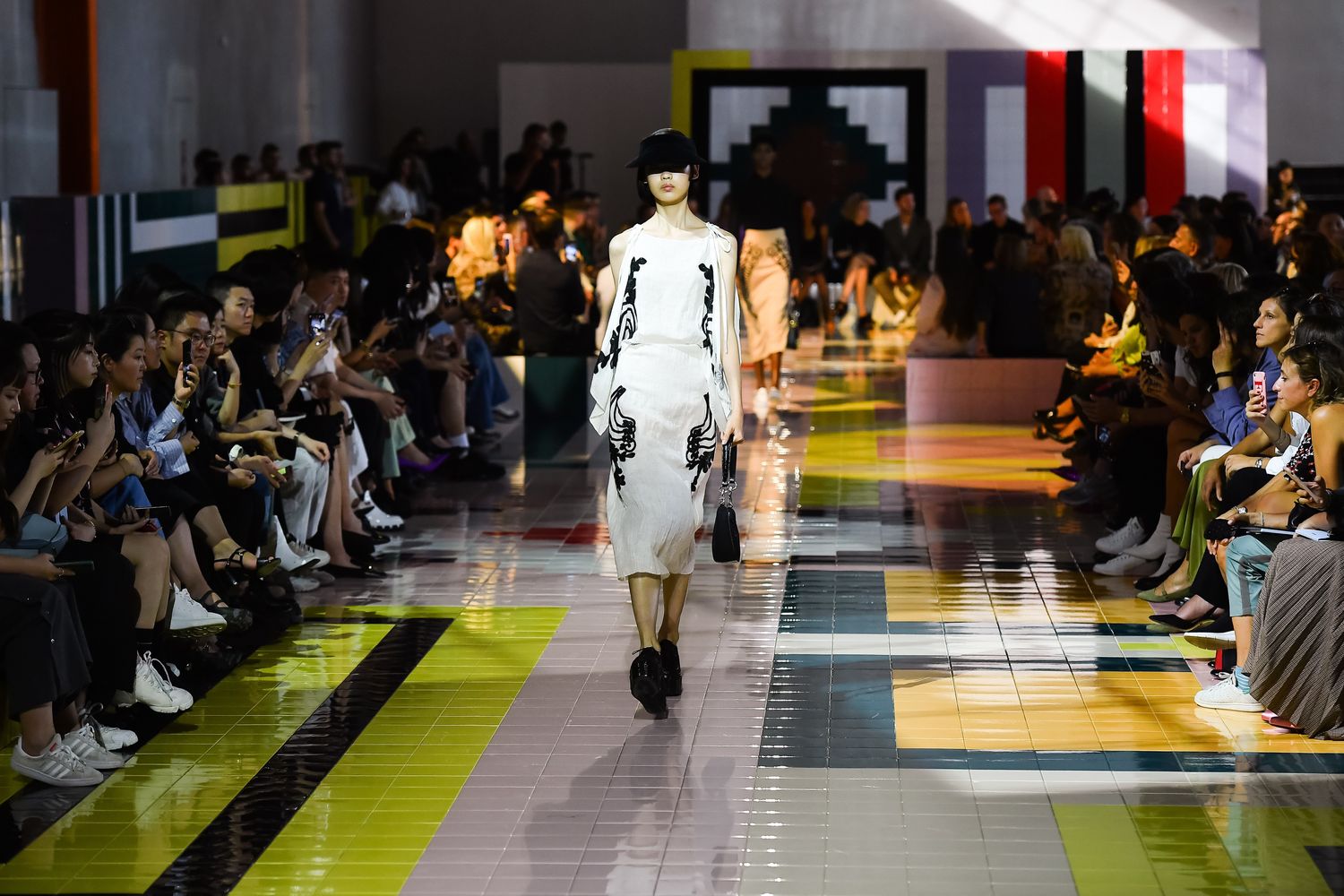 Prada ha presentato la collezione femminile Autunno-Inverno a Milano&nbsp;