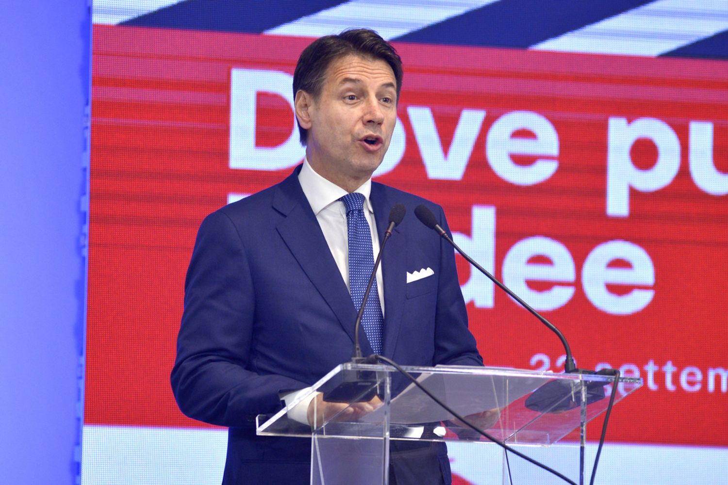 Conte alla Fiera del Levante