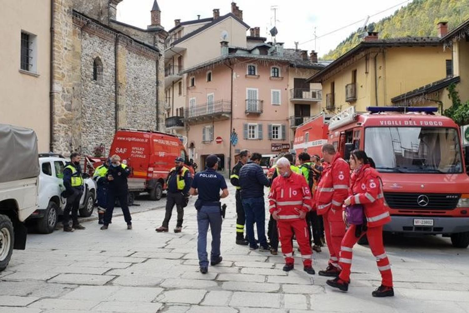 I soccorritori per il maltempo nel Cuneese