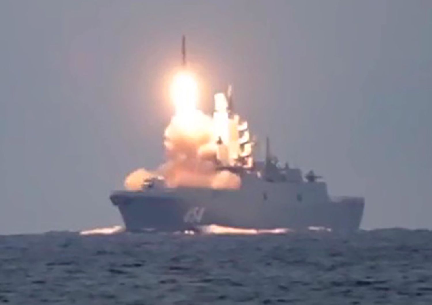 Il test del missile Zirkon lanciato dalla fregata Ammiraglio&nbsp;Gorshkov&nbsp;