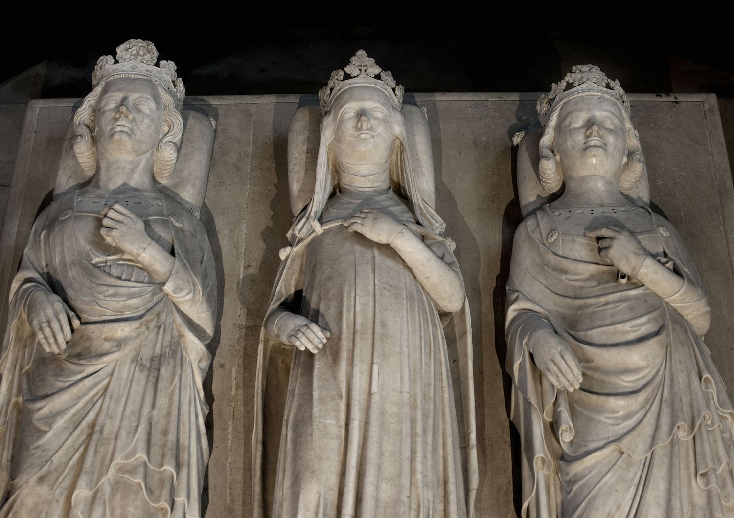 Statue nell'abbazia di Saint Denis