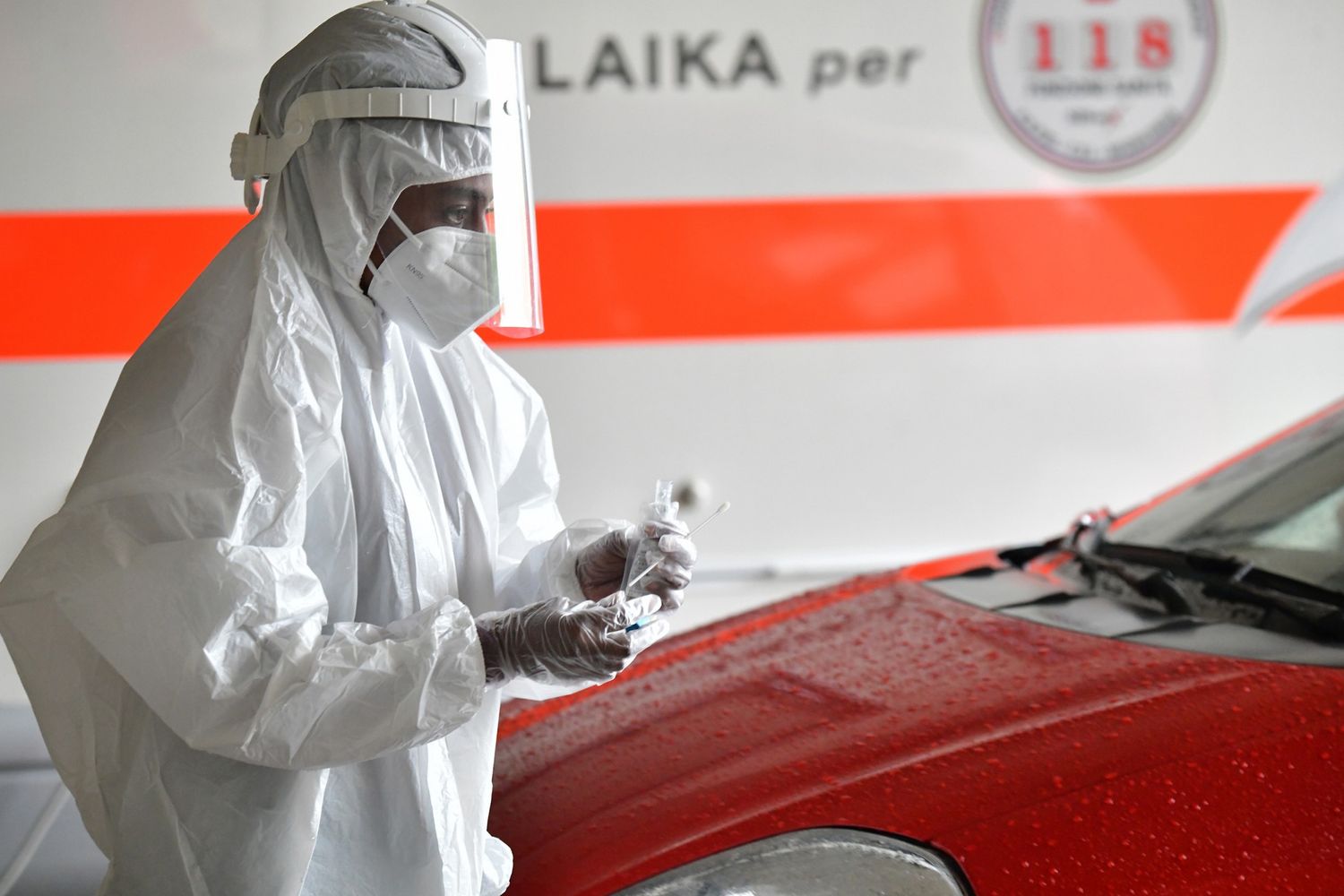 Un drive in per i tamponi a Pistoia