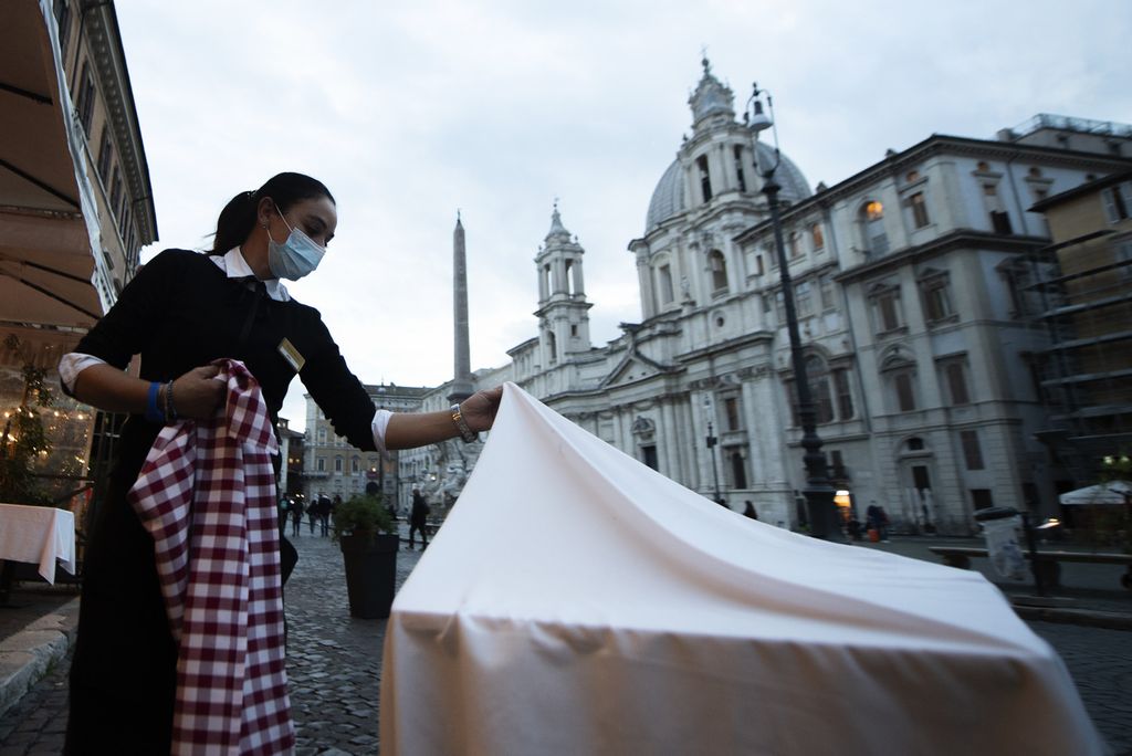 Tavolo di un ristorante a Roma