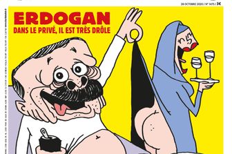 La copertina di Charlie Hebdo in edicola