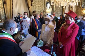 &nbsp;Gino Campanella (vestito di bianco) e Massimo Milani, uniti civilmente a Giarre