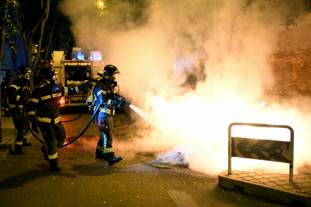 Scontri a Madrid, proteste contro il coprifuoco&nbsp;