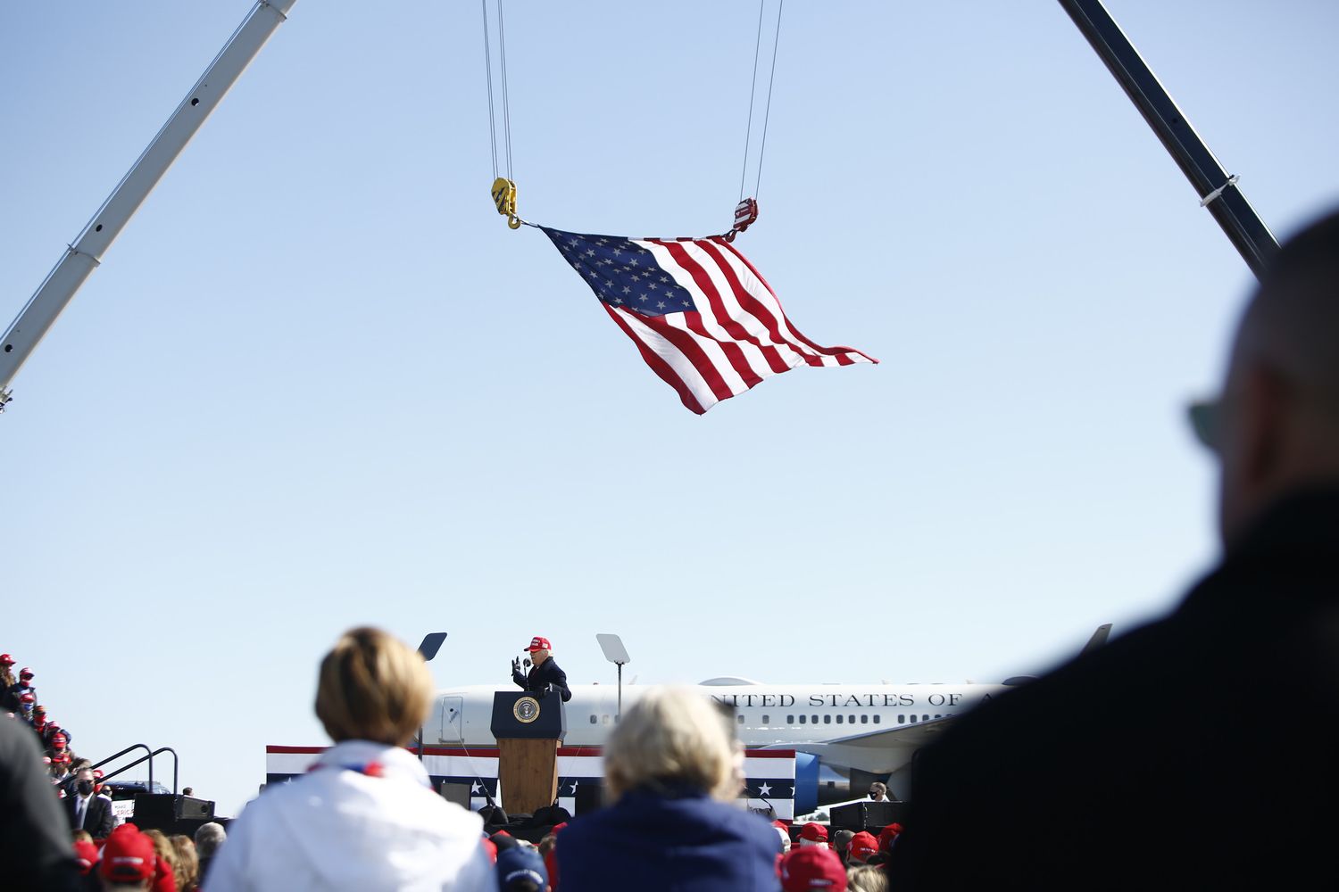 Il comizio di Trump a Fayetteville, in North Carolina