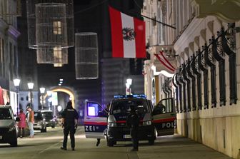 Un ufficio governativo austriaco di Vienna sorvegliato dall'antiterrorismo