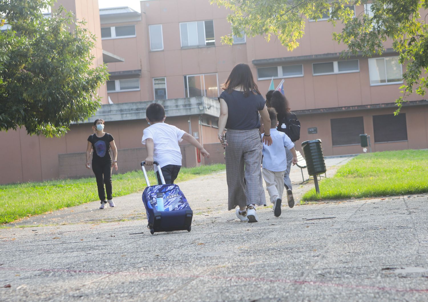 tamponi covid bimbi &nbsp;parco giochi &nbsp;scuola