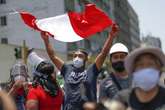 Peru, manifestazioni a Lima