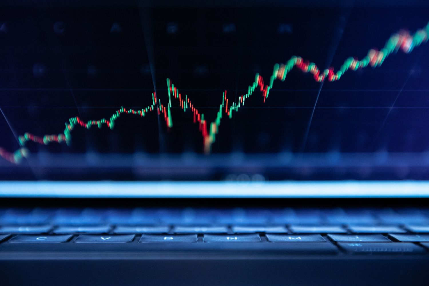 Andamenti di borsa su un computer, immagine d'archivio&nbsp;