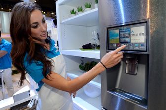 Un frigorifero intelligente, hub della smarthome