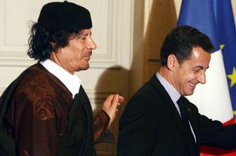 Gheddafi e Sarkozy nel 2007