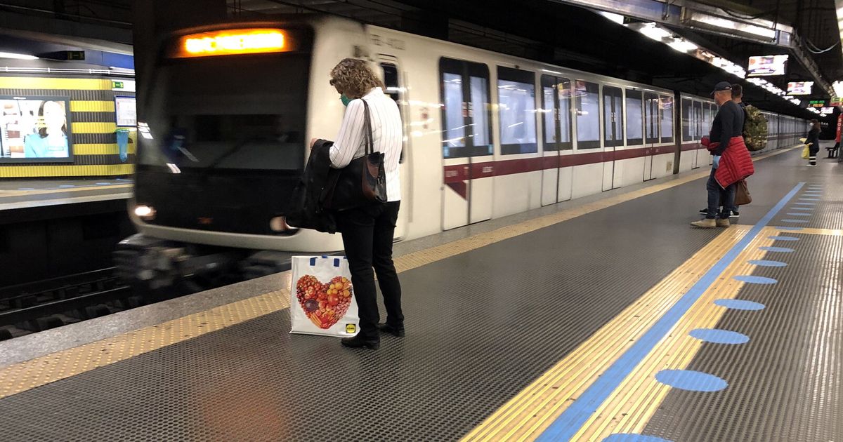 sciopero dei trasporti a roma metro e treni regolari
