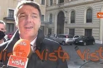 vaccini renzi polemica arcuri esercito