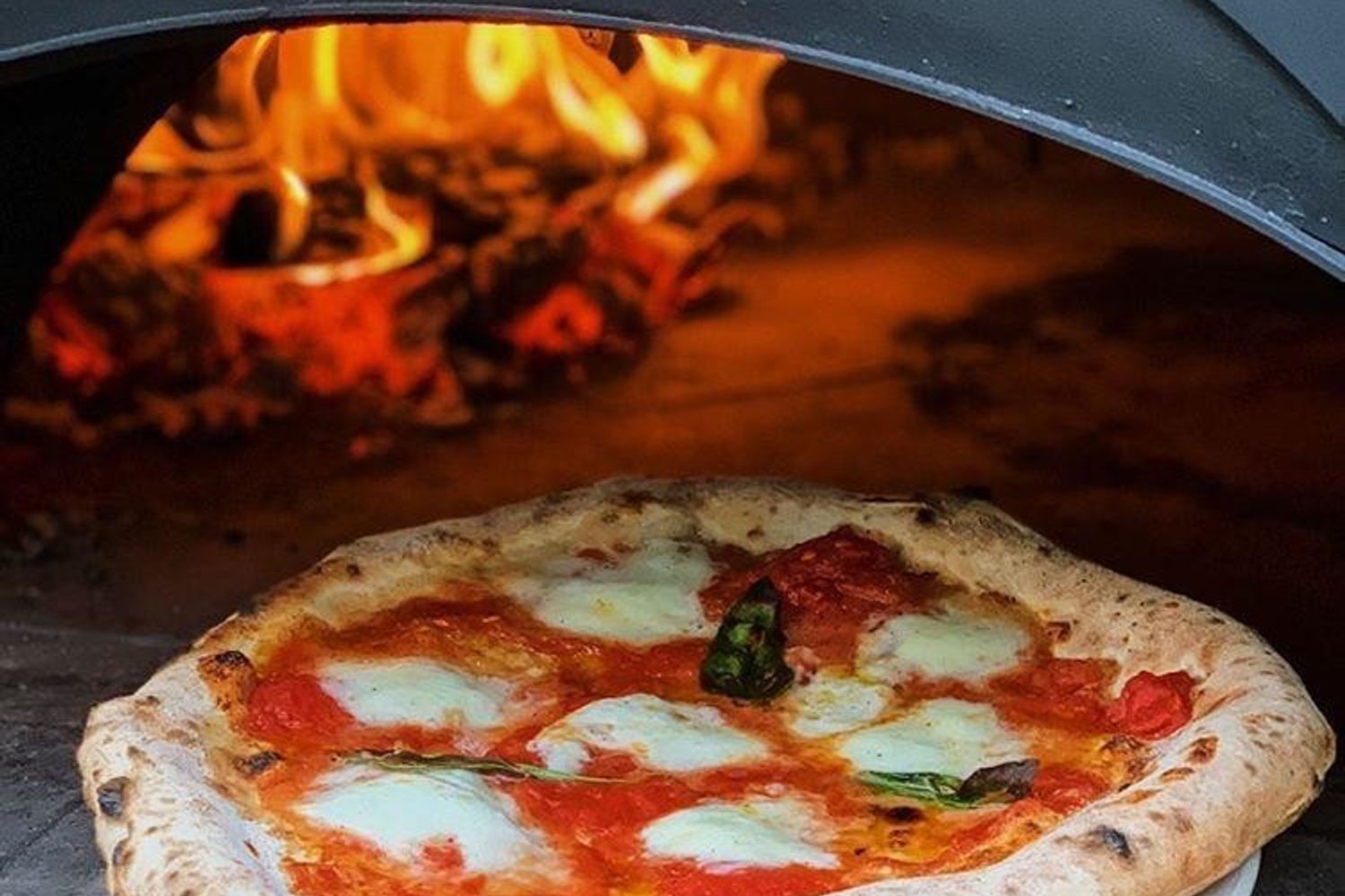 Un forno domestico a legna
