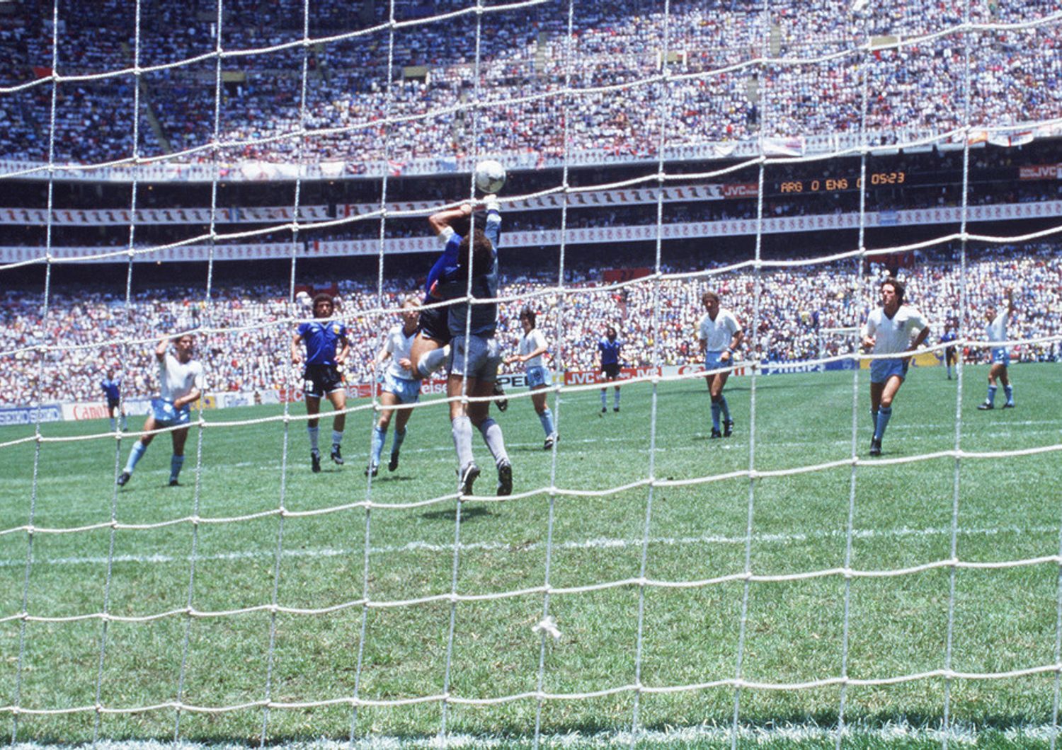 Maradona&nbsp;e&nbsp;la mano de&nbsp;Dios&nbsp;il&nbsp;gol pi&ugrave; famoso del mondo