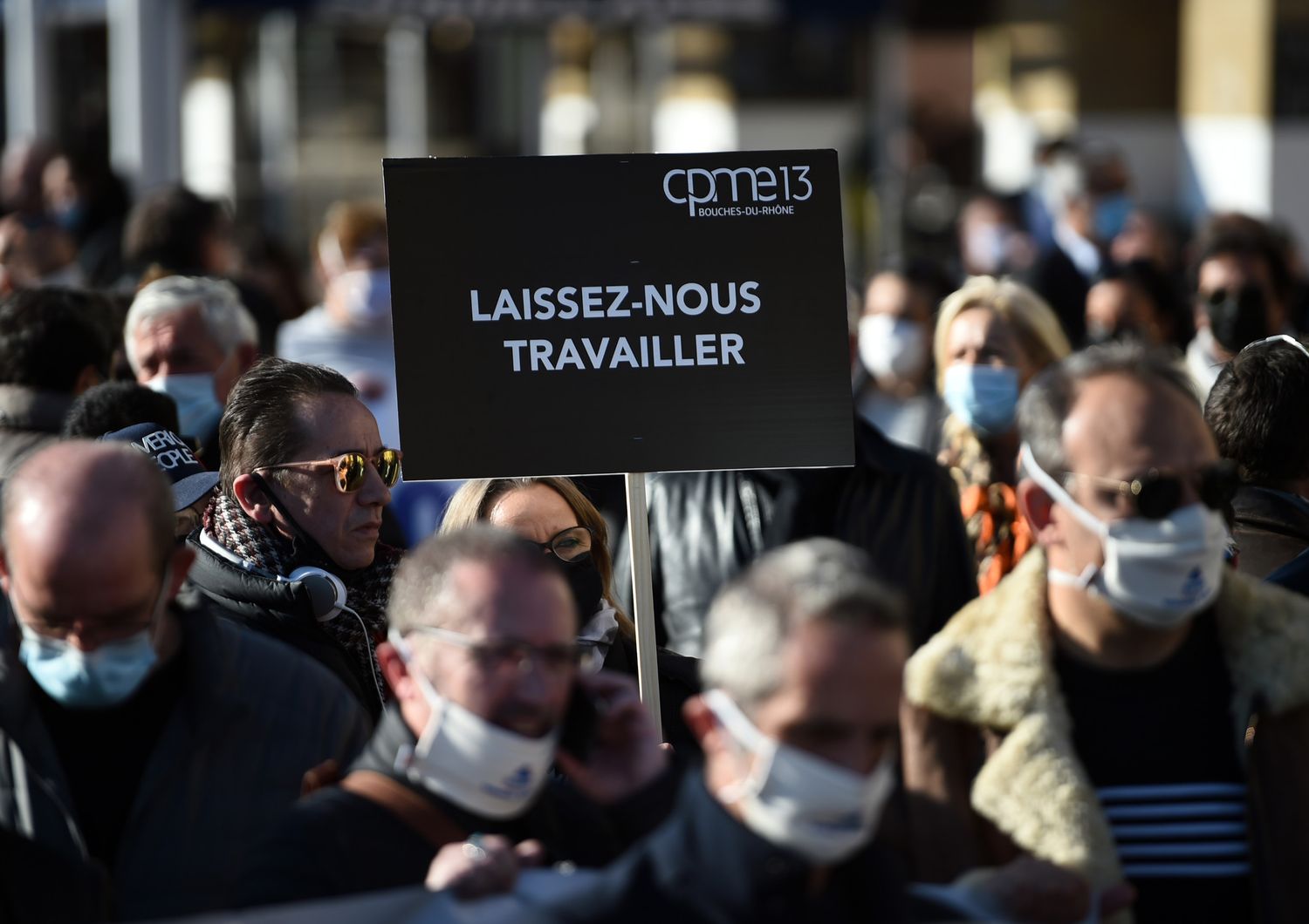 &nbsp;Proteste dei ristoratori francesi: locali chiusi almeno fino al 20 gennaio