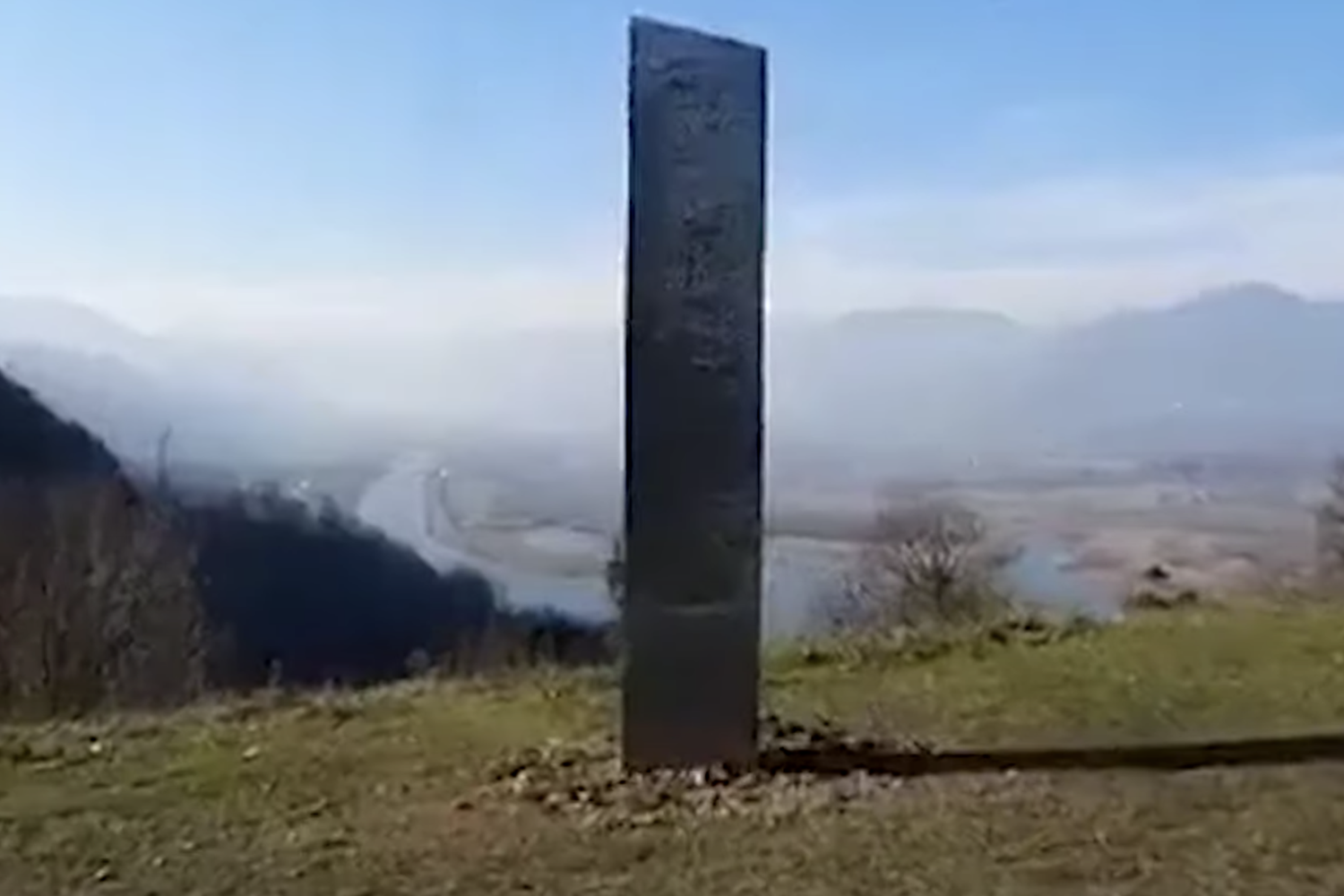 Il monolite apparso in Romania&nbsp;