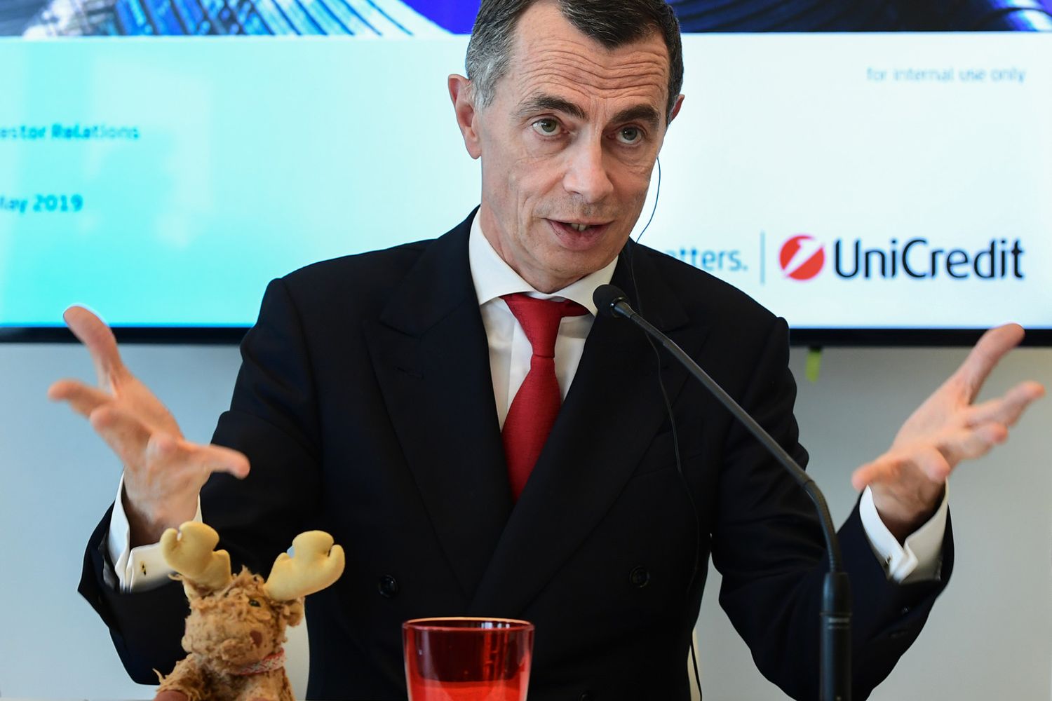 Jean-Pierre Mustier&nbsp;