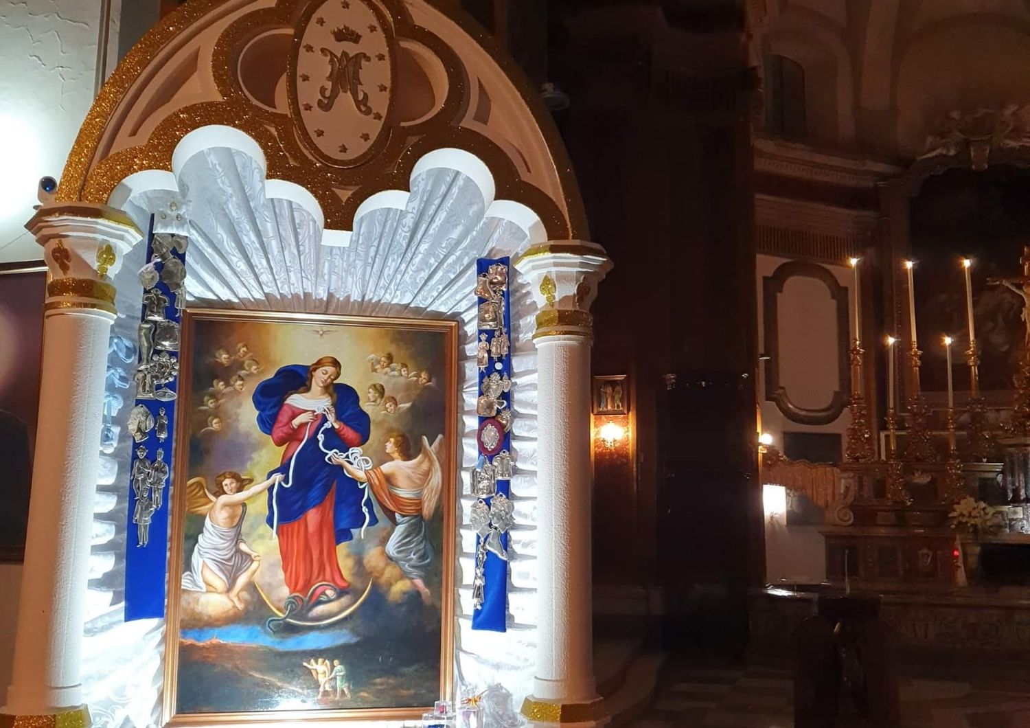 Il quadro della Madonna dei Nodi a Napoli