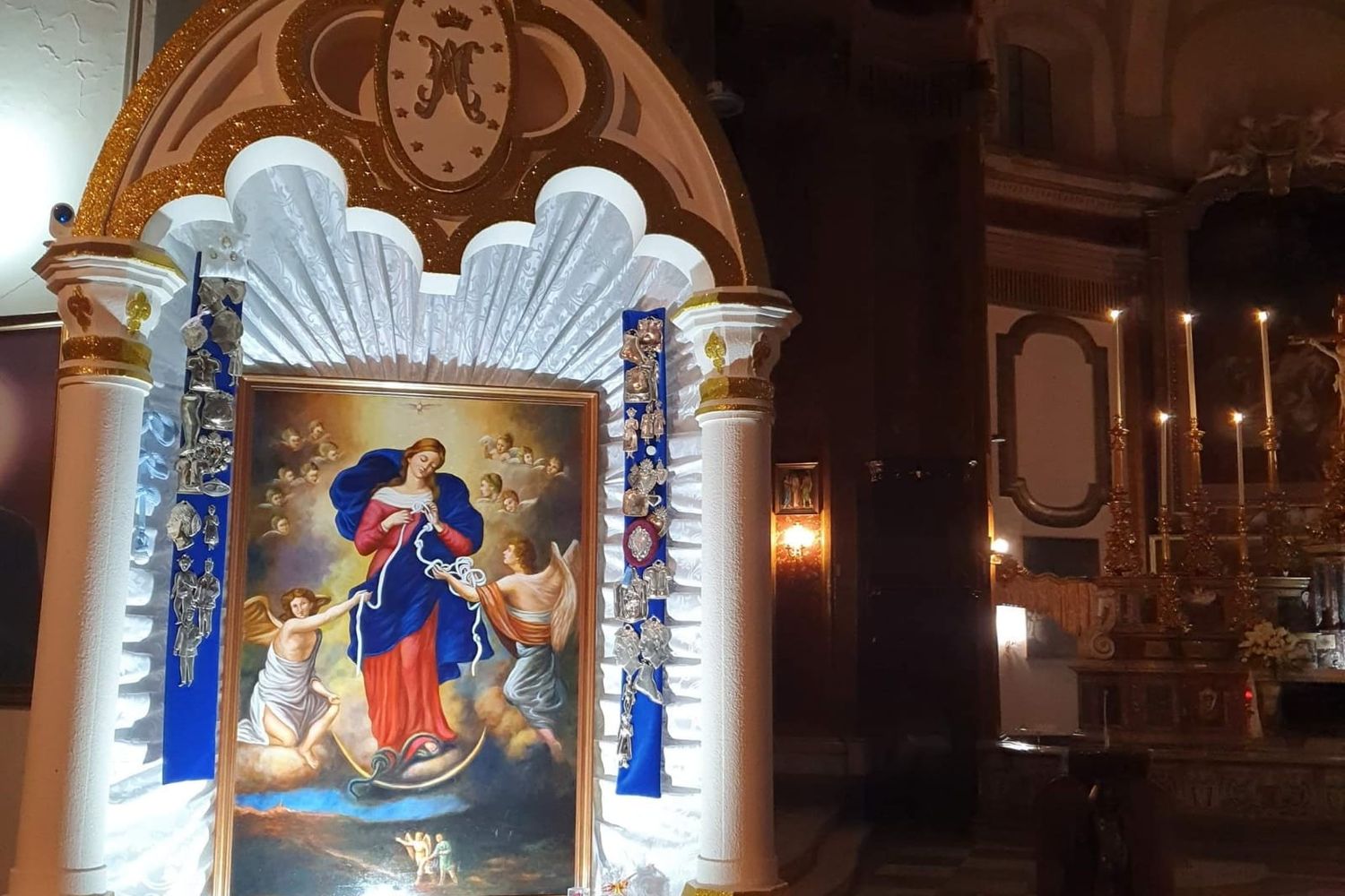 Il quadro della Madonna dei Nodi a Napoli