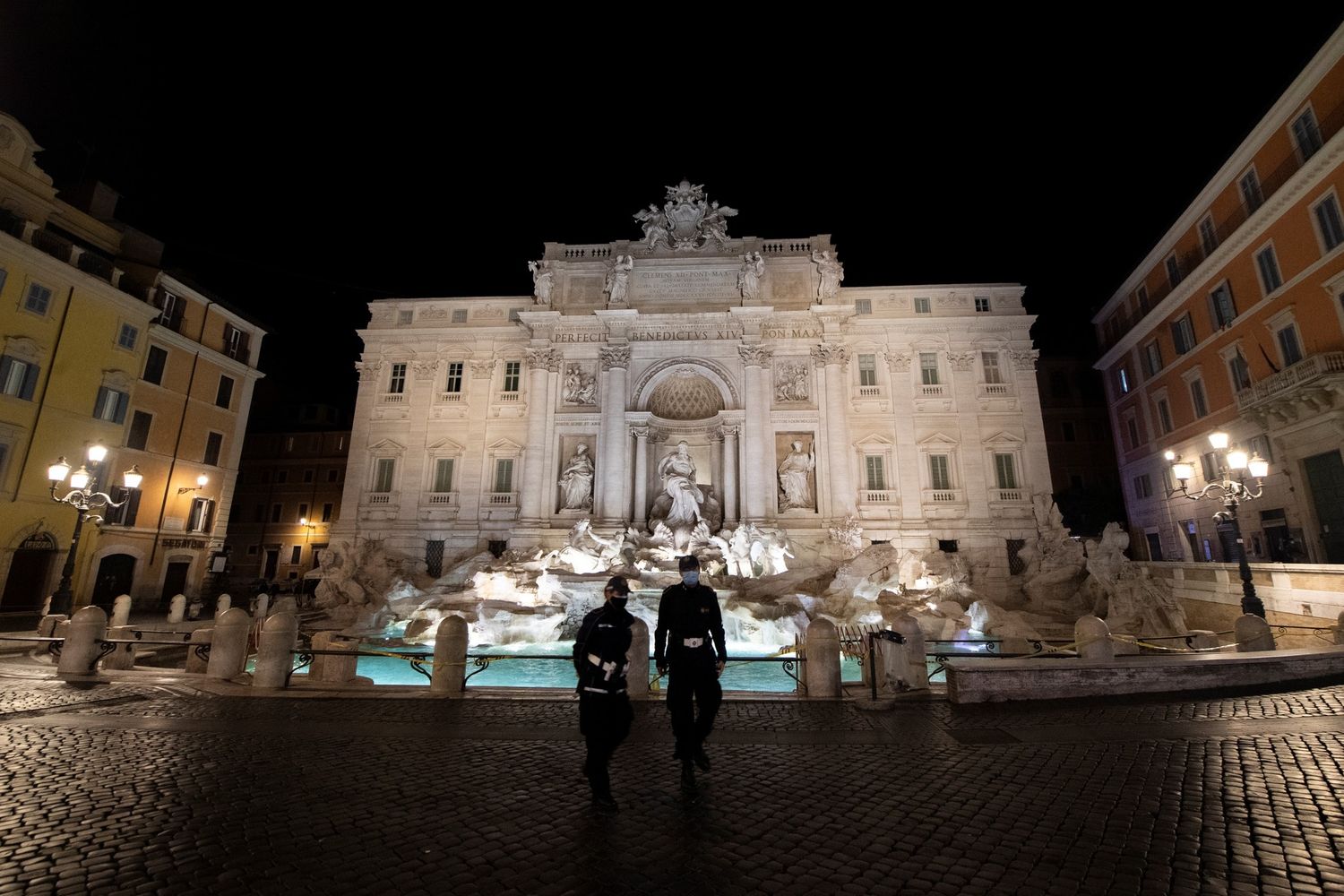 La Fontana di Trevi chiusa al pubblico