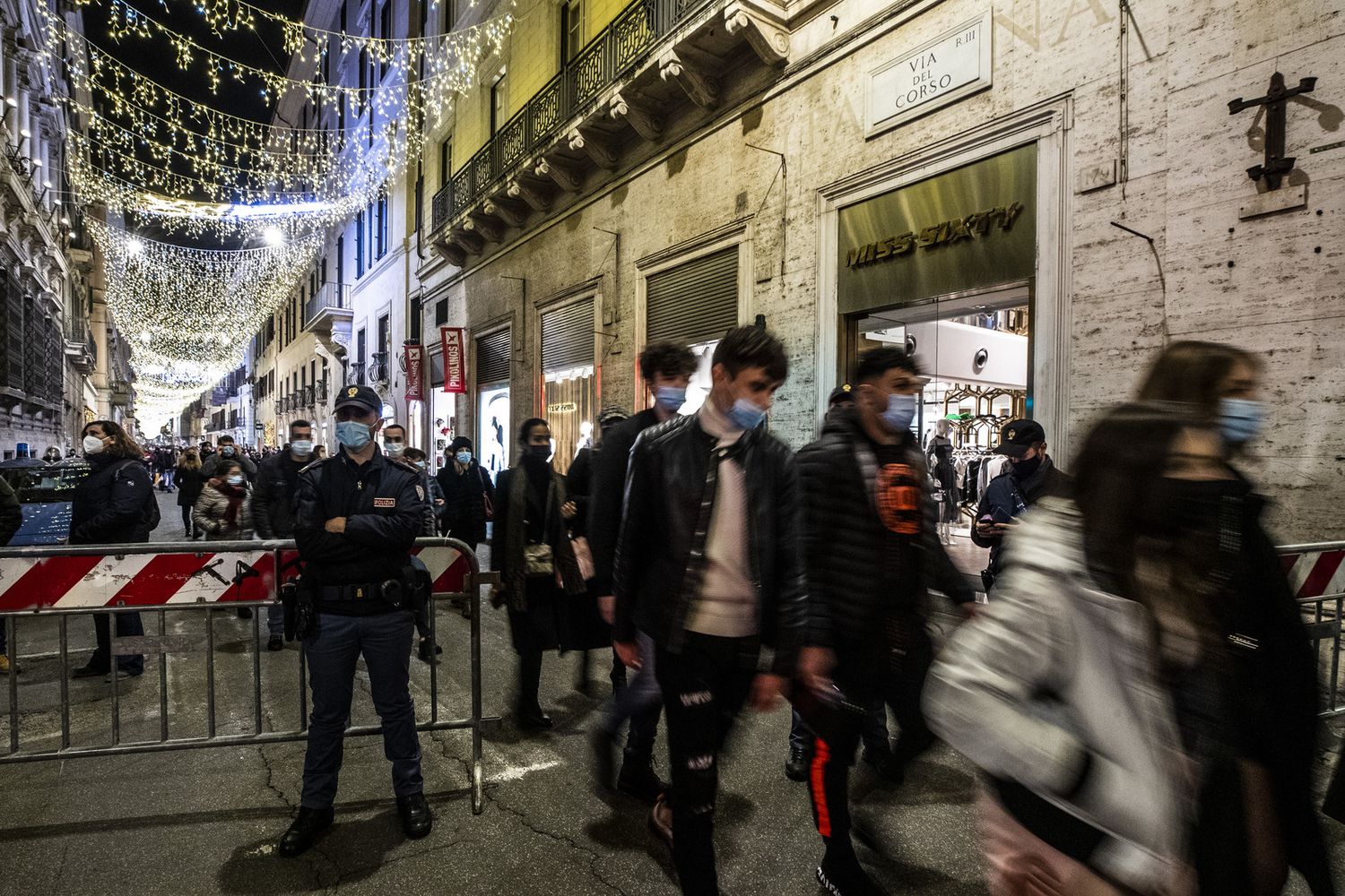 Rischio assembramenti per lo shopping di Natale
