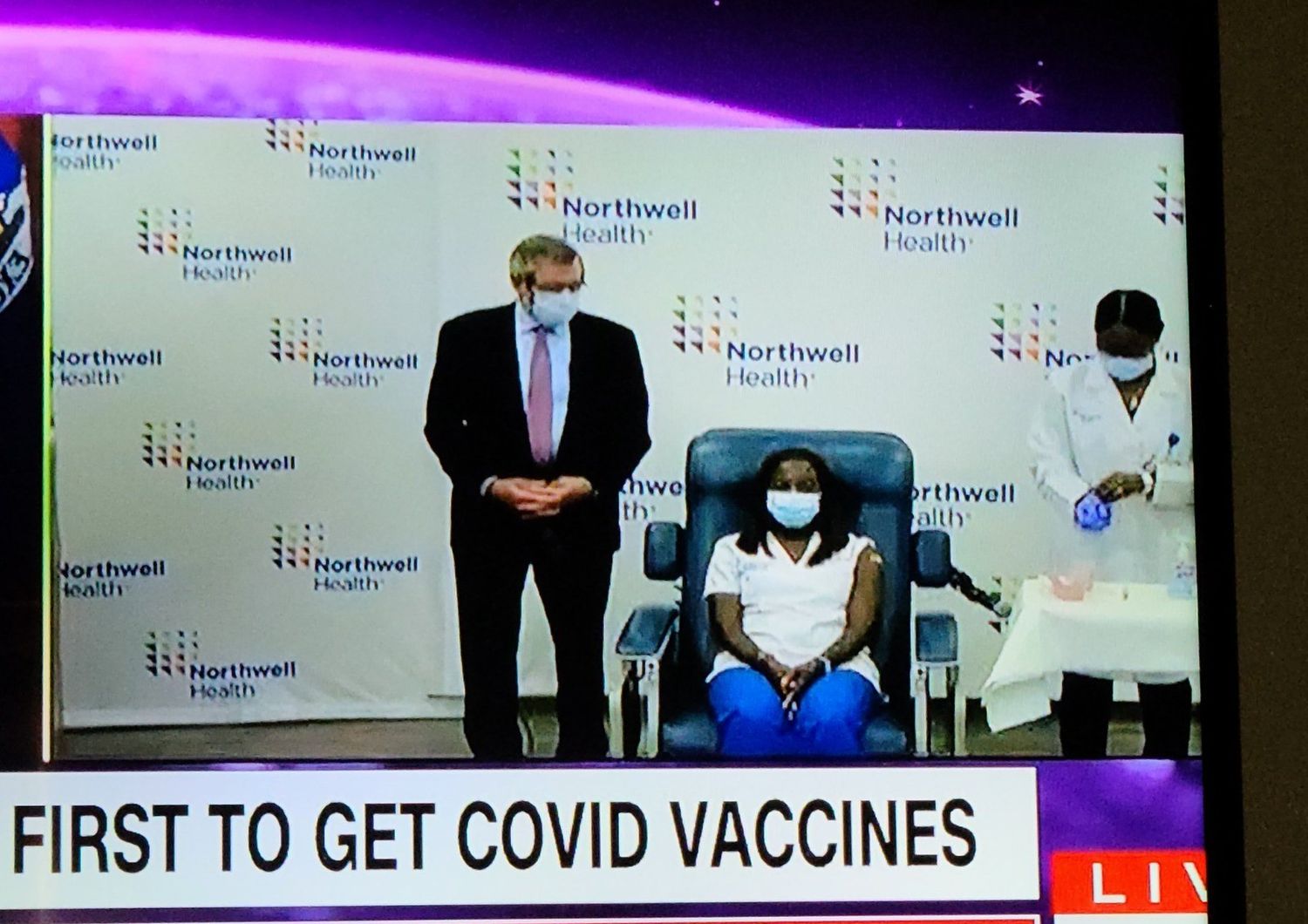 covid usa prima vaccinazione infermiera new york
