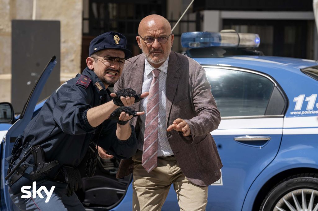 Claudio Bisio, in Cops