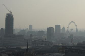 storica sentenza londra smog cause morte bambina